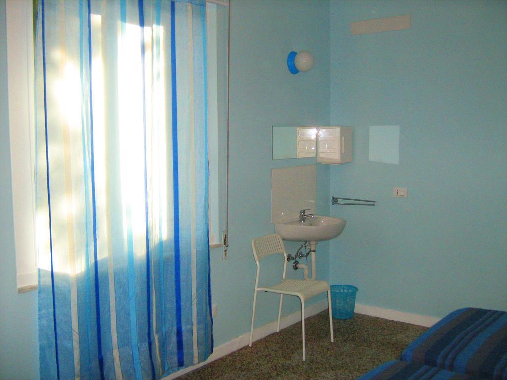 Sirenapop Concept B&B Rivazzurra Di Rimini Habitación foto